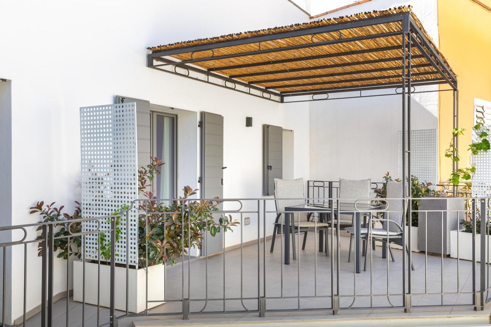 Domu Qirat - Authentic Rooms & Terraces Tortolì Exterior foto